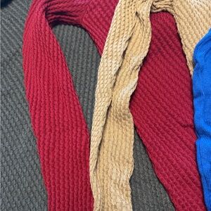 Bundle of 4 turtleneck sweaters